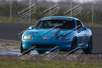 media/Jan-18-2026-CalClub SCCA (Sun) [[8bc6468723]]/Group 7 Race/Turn 1/